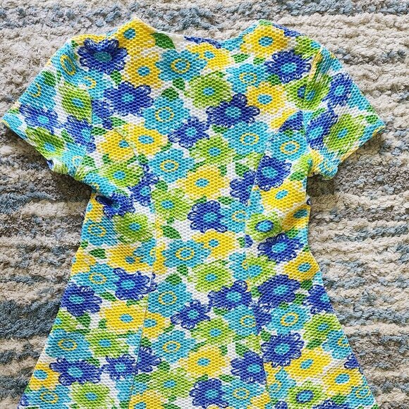 Flower Power Girls Dress || s12 EUC - Picture 4 of 9
